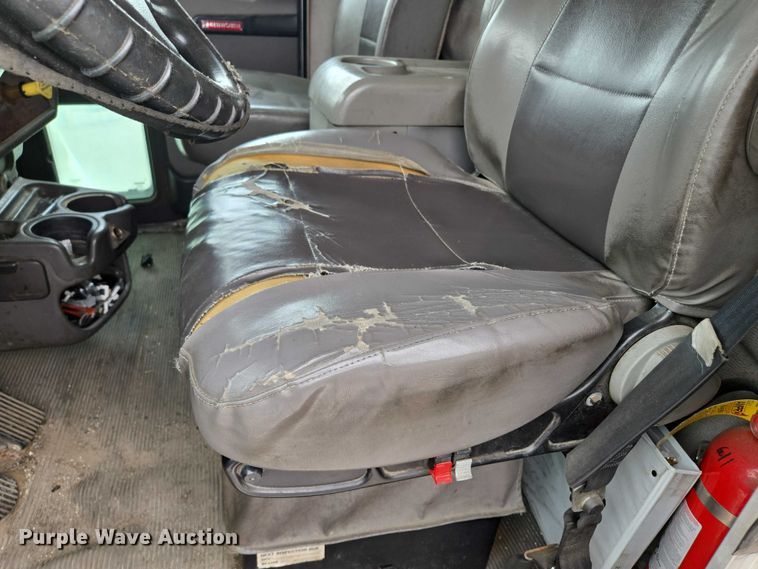 image for item EF1522 2007 Kenworth T300 box truck