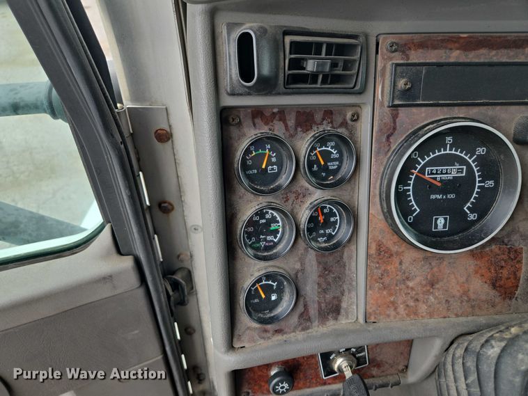 image for item EF1522 2007 Kenworth T300 box truck