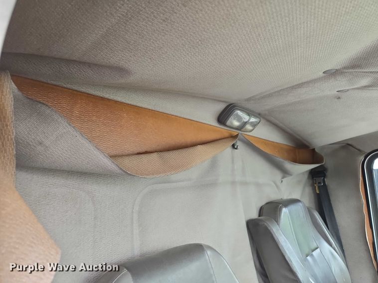 image for item EF1522 2007 Kenworth T300 box truck