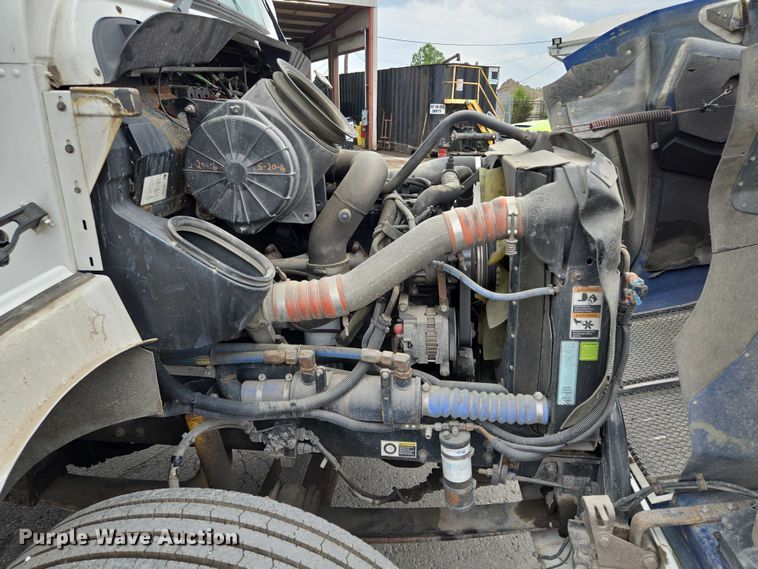 image for item EF1522 2007 Kenworth T300 box truck