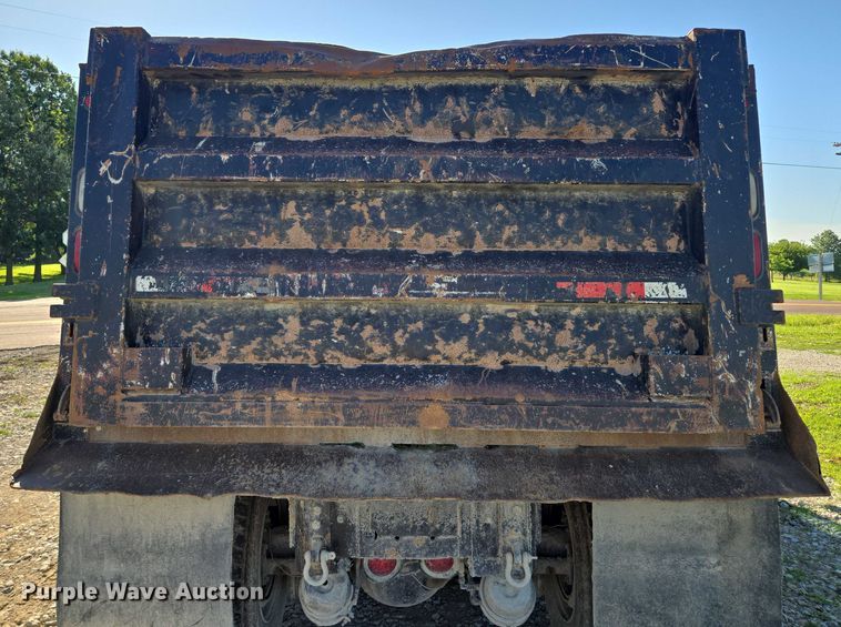 image for item EF1575 1999 Western Star 4964EX dump truck