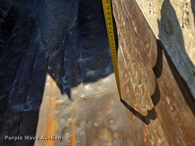 image for item EF1575 1999 Western Star 4964EX dump truck