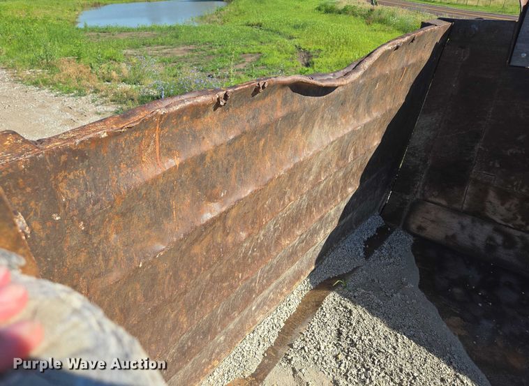 image for item EF1575 1999 Western Star 4964EX dump truck