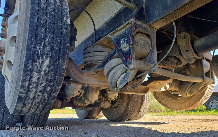 image for item EF1575 1999 Western Star 4964EX dump truck