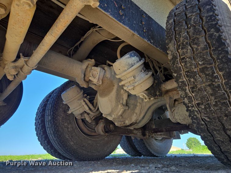 image for item EF1575 1999 Western Star 4964EX dump truck