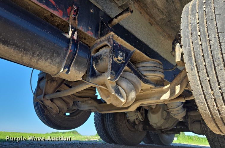 image for item EF1575 1999 Western Star 4964EX dump truck