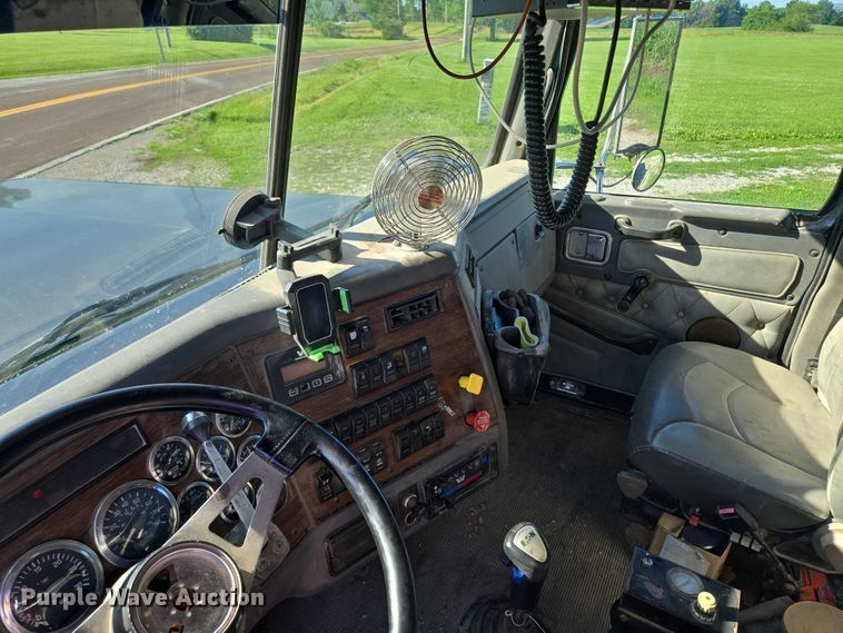 image for item EF1575 1999 Western Star 4964EX dump truck