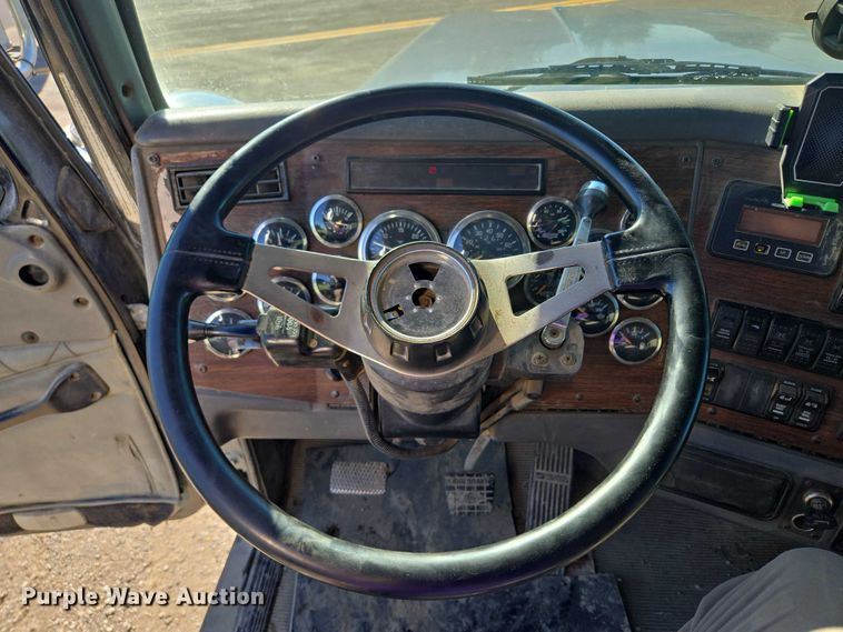 image for item EF1575 1999 Western Star 4964EX dump truck