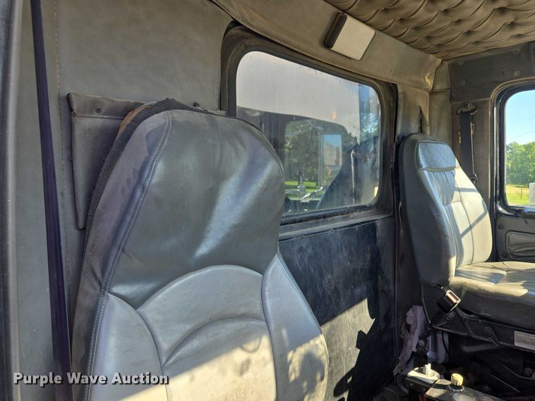 image for item EF1575 1999 Western Star 4964EX dump truck