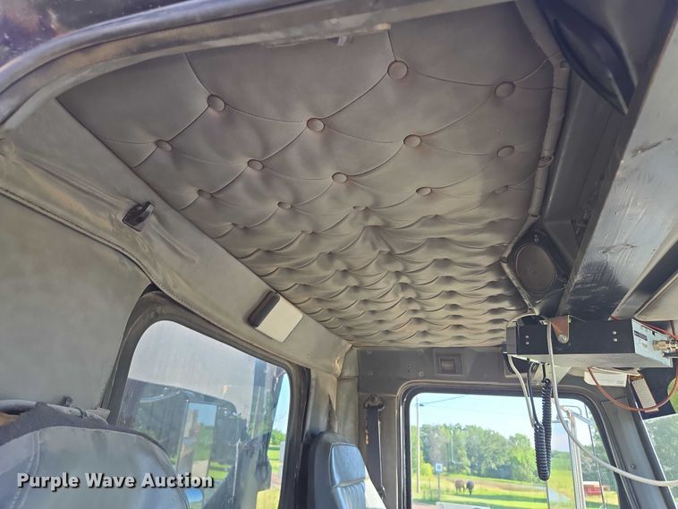 image for item EF1575 1999 Western Star 4964EX dump truck