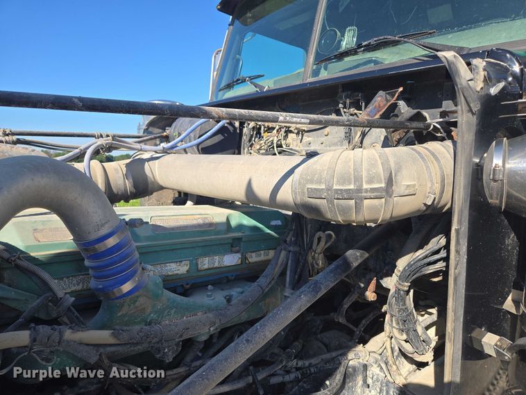 image for item EF1575 1999 Western Star 4964EX dump truck