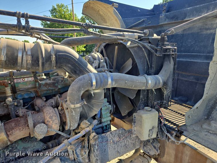 image for item EF1575 1999 Western Star 4964EX dump truck