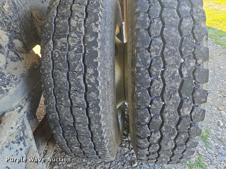 image for item EF1575 1999 Western Star 4964EX dump truck