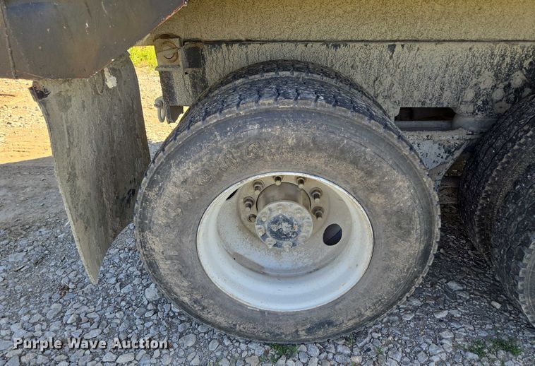 image for item EF1575 1999 Western Star 4964EX dump truck