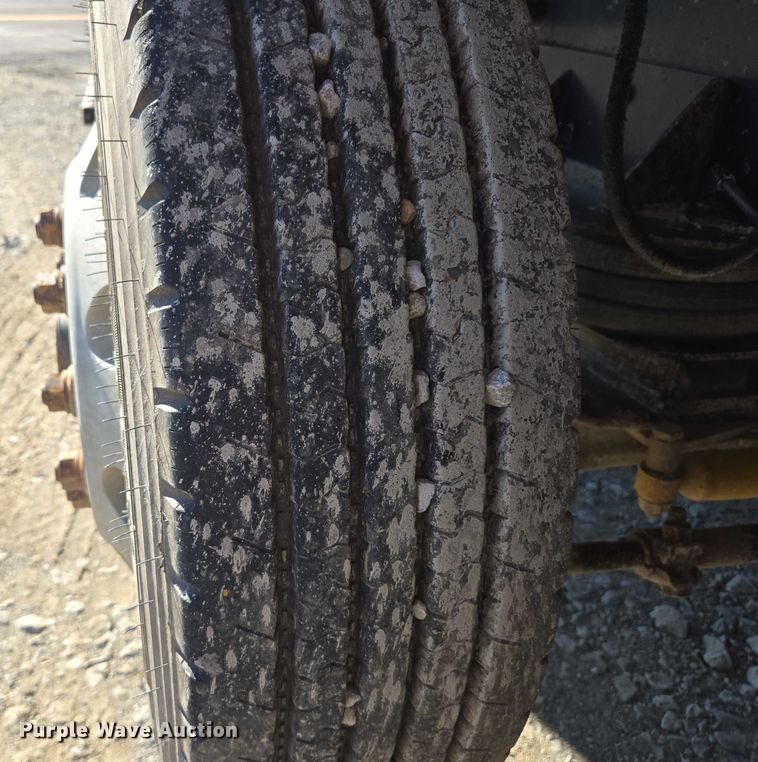 image for item EF1575 1999 Western Star 4964EX dump truck