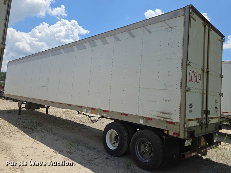 image for item EF1657 2004 Utility Trailer MFG Co. VS2RA refrigerated van trailer