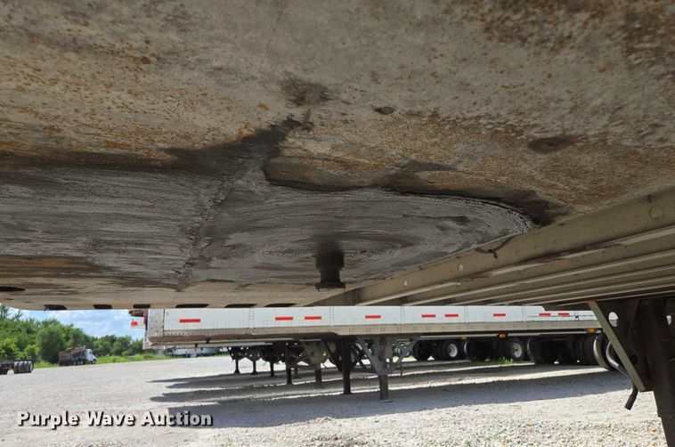 image for item EF1657 2004 Utility Trailer MFG Co. VS2RA refrigerated van trailer