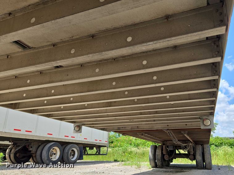 image for item EF1657 2004 Utility Trailer MFG Co. VS2RA refrigerated van trailer