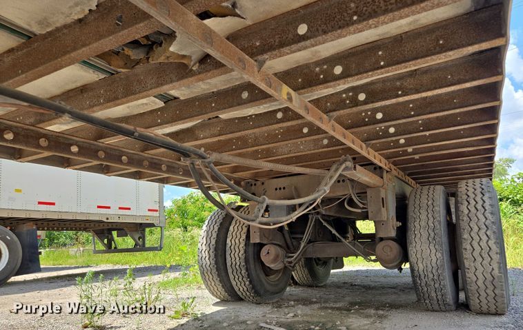 image for item EF1657 2004 Utility Trailer MFG Co. VS2RA refrigerated van trailer
