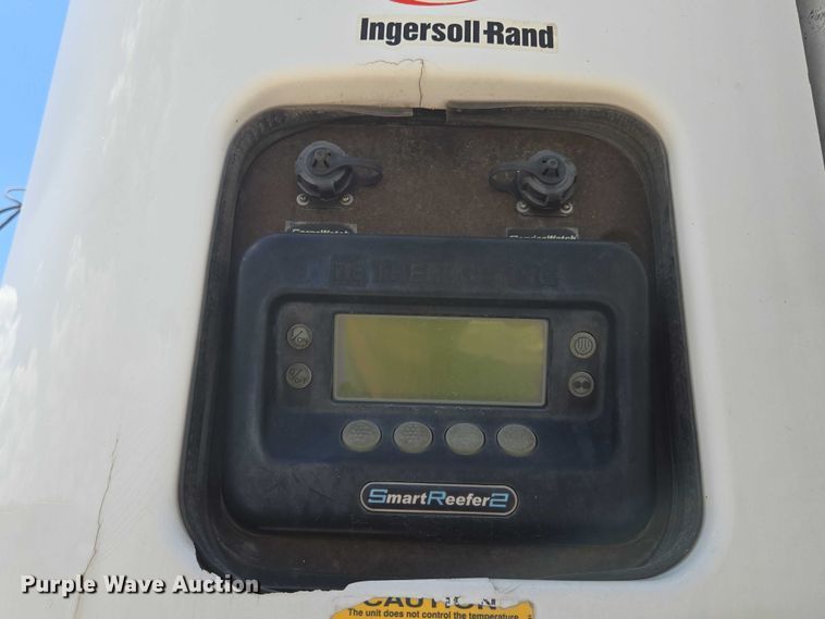 image for item EF1657 2004 Utility Trailer MFG Co. VS2RA refrigerated van trailer