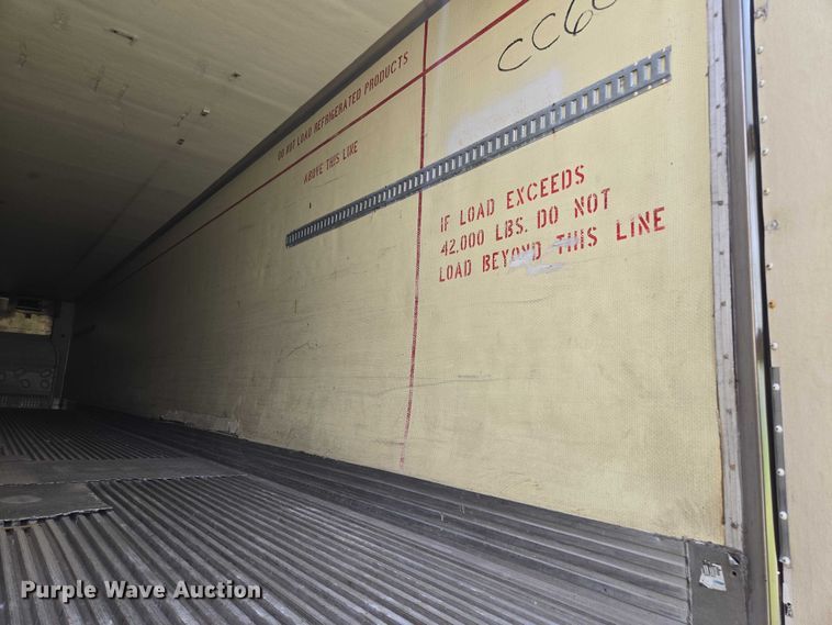 image for item EF1657 2004 Utility Trailer MFG Co. VS2RA refrigerated van trailer