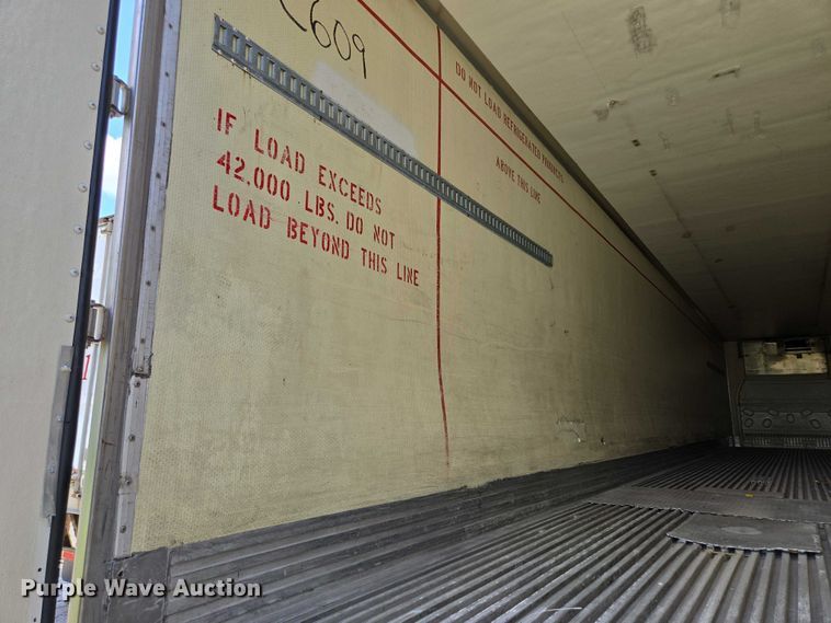 image for item EF1657 2004 Utility Trailer MFG Co. VS2RA refrigerated van trailer