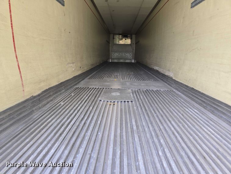 image for item EF1657 2004 Utility Trailer MFG Co. VS2RA refrigerated van trailer