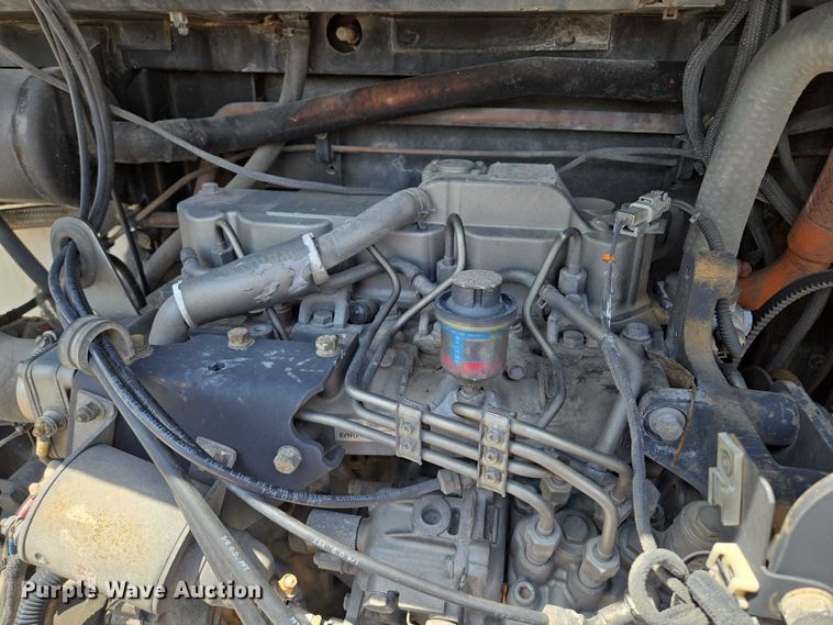 image for item EF1657 2004 Utility Trailer MFG Co. VS2RA refrigerated van trailer