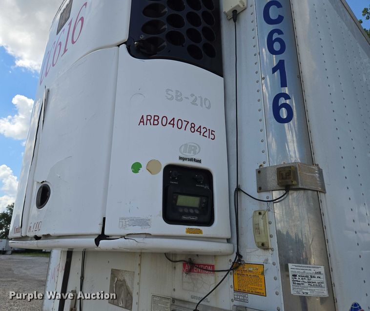 image for item EF1658 2005 Utility Trailer MFG Co. VS2RA refrigerated van trailer