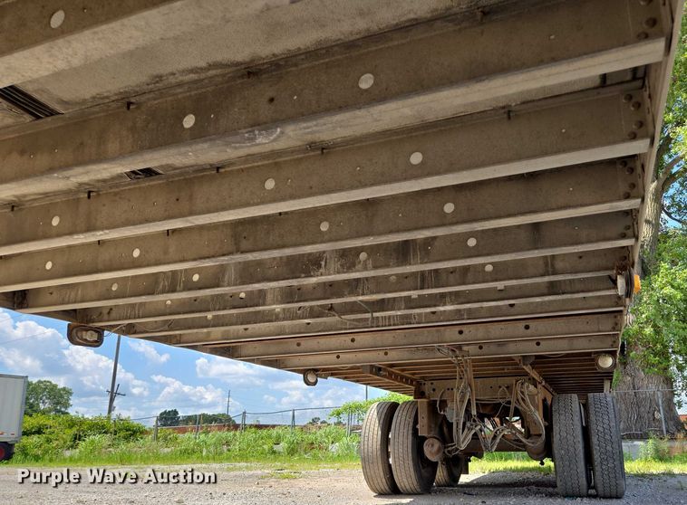 image for item EF1658 2005 Utility Trailer MFG Co. VS2RA refrigerated van trailer