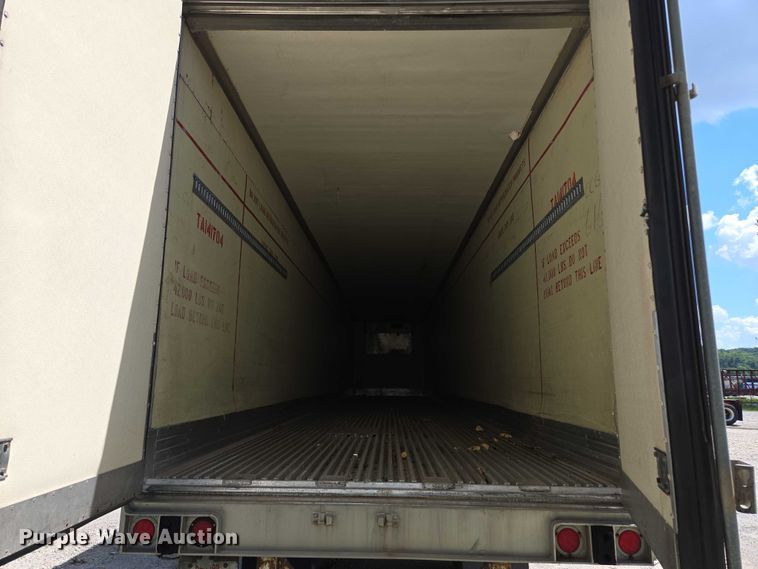 image for item EF1658 2005 Utility Trailer MFG Co. VS2RA refrigerated van trailer