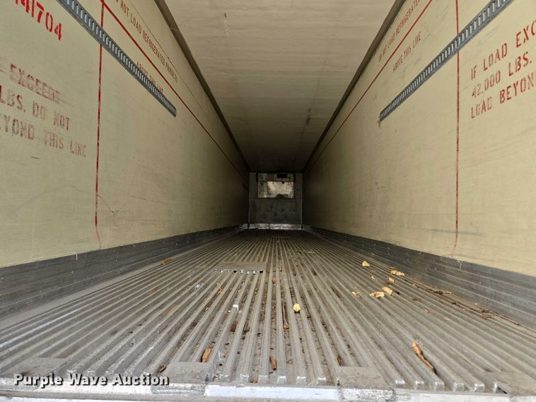 image for item EF1658 2005 Utility Trailer MFG Co. VS2RA refrigerated van trailer