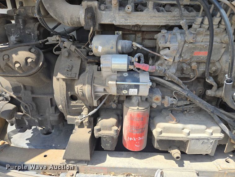 image for item EF1658 2005 Utility Trailer MFG Co. VS2RA refrigerated van trailer