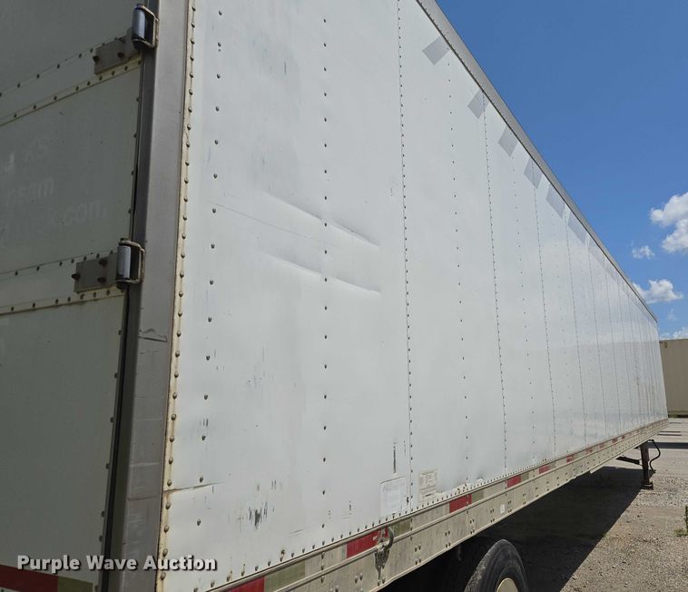 image for item EF1660 2006 Utility Trailer MFG Inc. VS2RA refrigerated van trailer