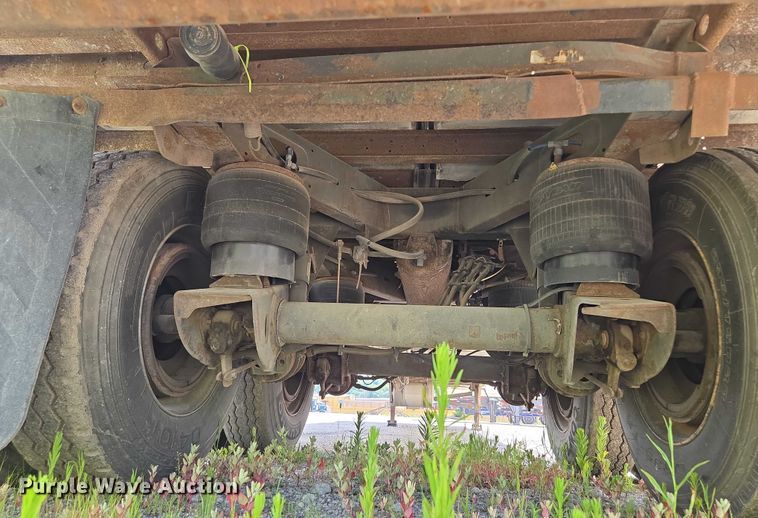 image for item EF1660 2006 Utility Trailer MFG Inc. VS2RA refrigerated van trailer