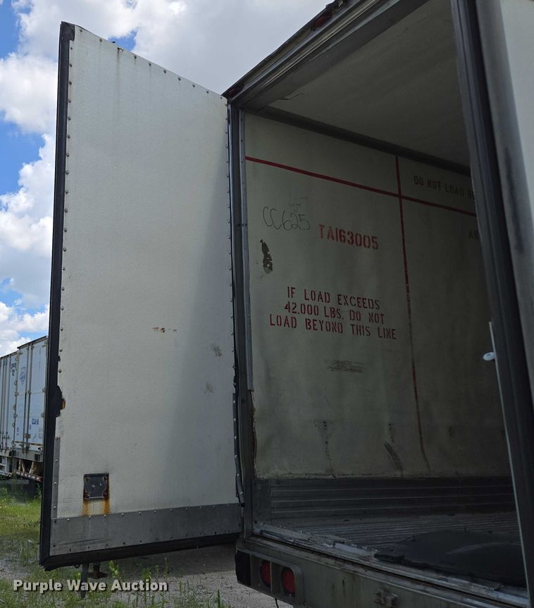 image for item EF1660 2006 Utility Trailer MFG Inc. VS2RA refrigerated van trailer