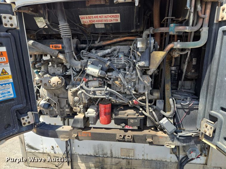 image for item EF1660 2006 Utility Trailer MFG Inc. VS2RA refrigerated van trailer