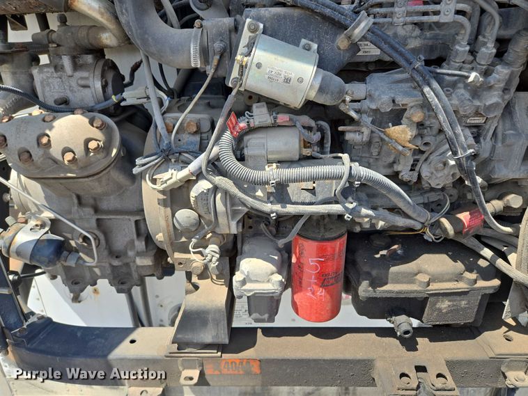 image for item EF1660 2006 Utility Trailer MFG Inc. VS2RA refrigerated van trailer