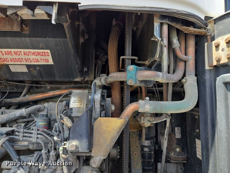 image for item EF1660 2006 Utility Trailer MFG Inc. VS2RA refrigerated van trailer