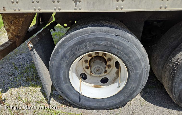 image for item EF1660 2006 Utility Trailer MFG Inc. VS2RA refrigerated van trailer