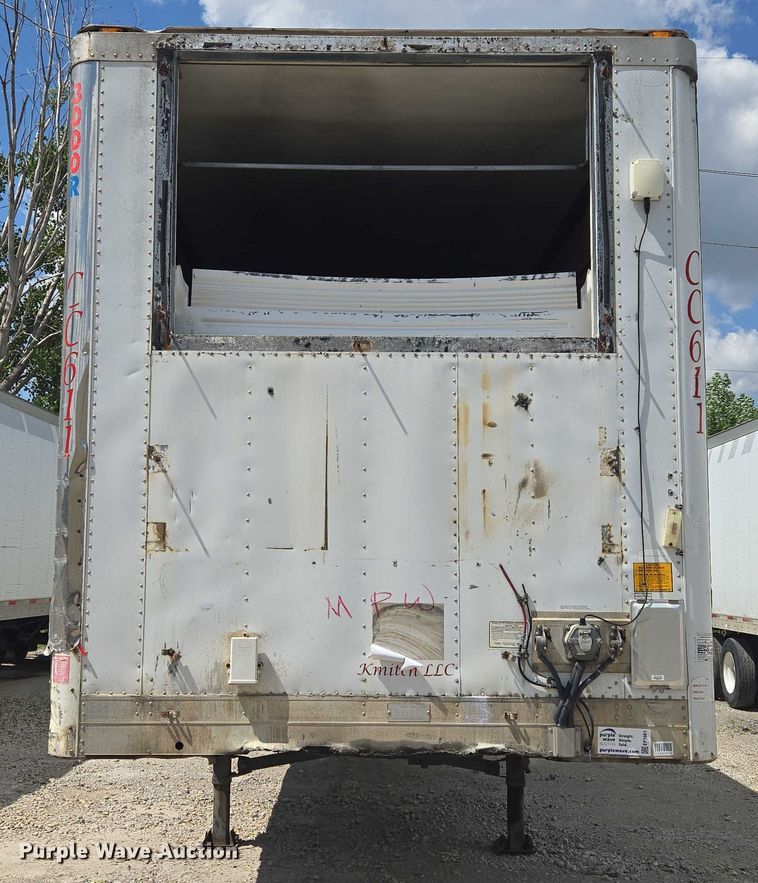 image for item EF1661 2005 Utility Trailer MFG Co. VS2RA refrigerated van trailer