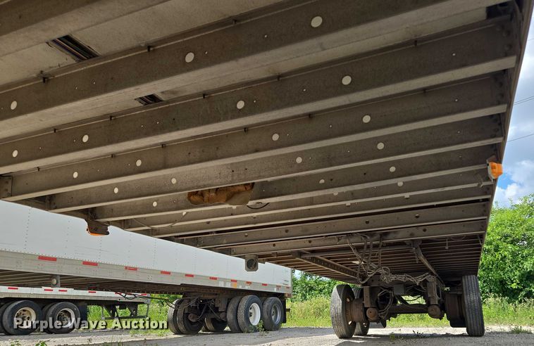 image for item EF1661 2005 Utility Trailer MFG Co. VS2RA refrigerated van trailer