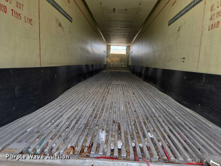 image for item EF1661 2005 Utility Trailer MFG Co. VS2RA refrigerated van trailer