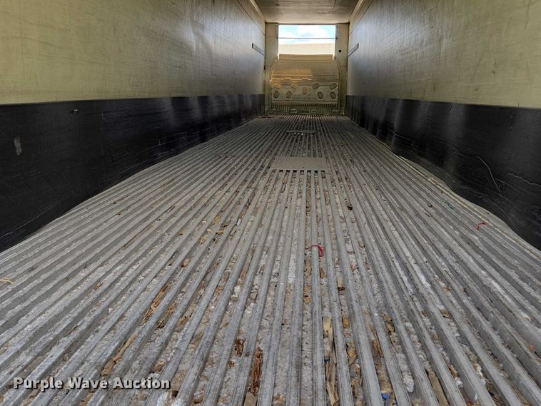 image for item EF1661 2005 Utility Trailer MFG Co. VS2RA refrigerated van trailer