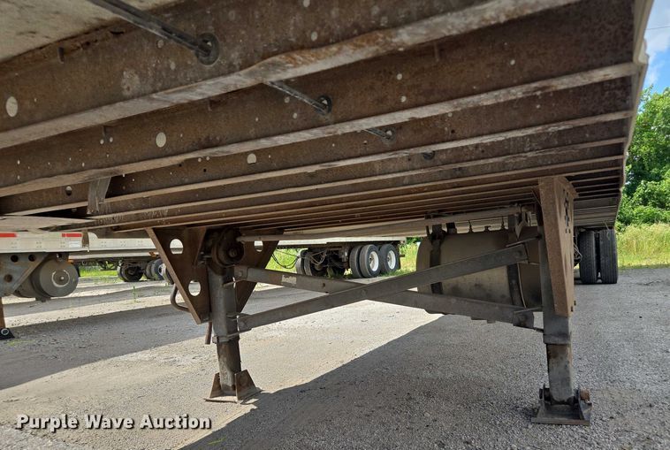 image for item EF1662 2006 Utility Trailer MFG Co. refrigerated van trailer