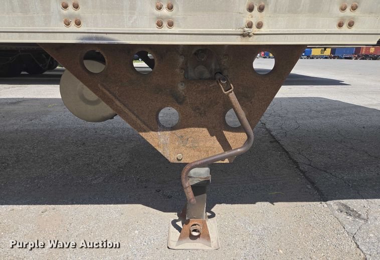 image for item EF1662 2006 Utility Trailer MFG Co. refrigerated van trailer