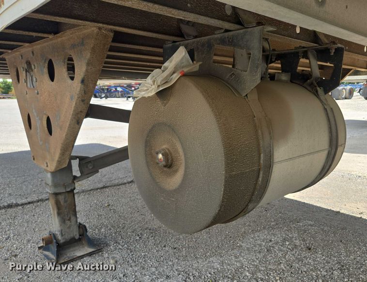 image for item EF1662 2006 Utility Trailer MFG Co. refrigerated van trailer