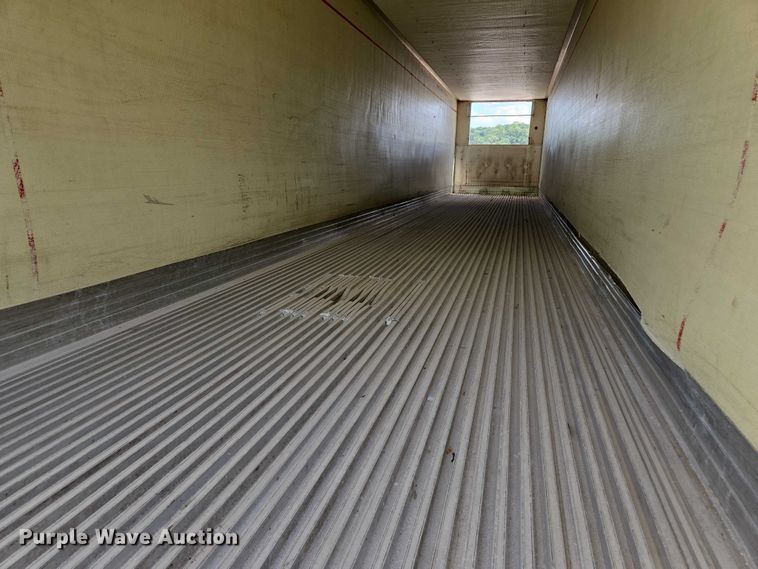 image for item EF1662 2006 Utility Trailer MFG Co. refrigerated van trailer