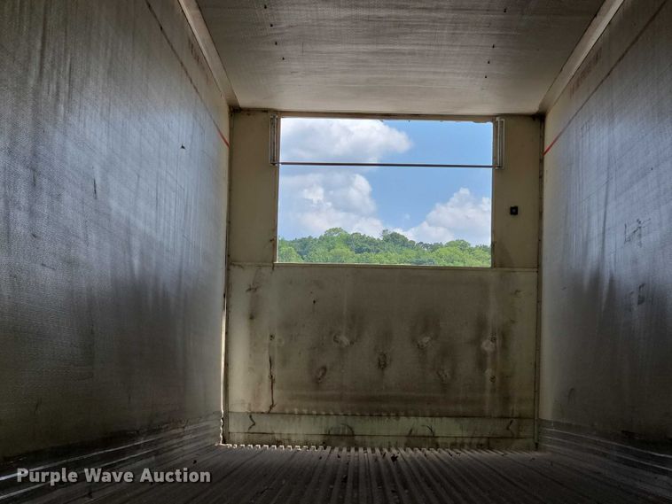 image for item EF1662 2006 Utility Trailer MFG Co. refrigerated van trailer