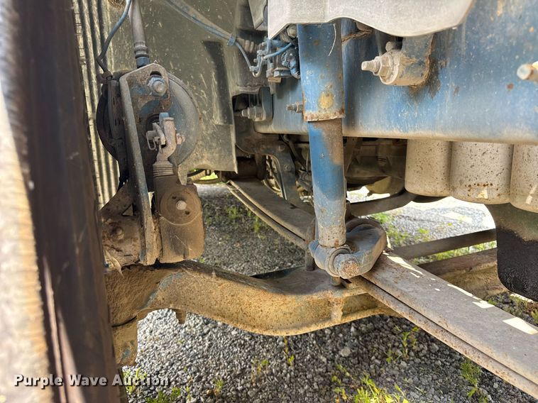 image for item EF2091 2013 Volvo  VNL semi truck